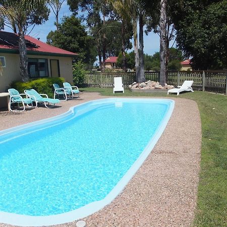 Lakes Entrance Country Cottages エクステリア 写真