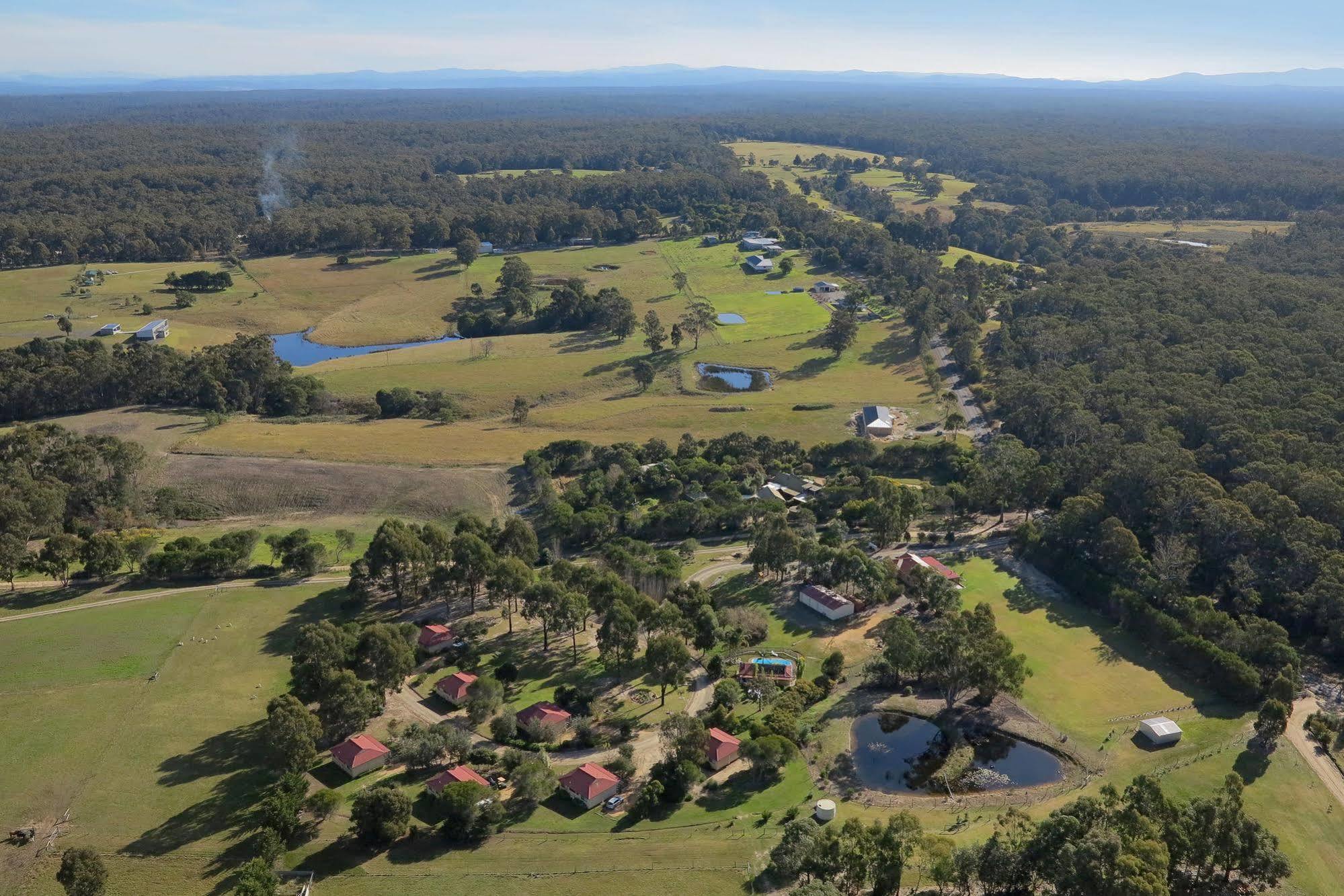 Lakes Entrance Country Cottages エクステリア 写真