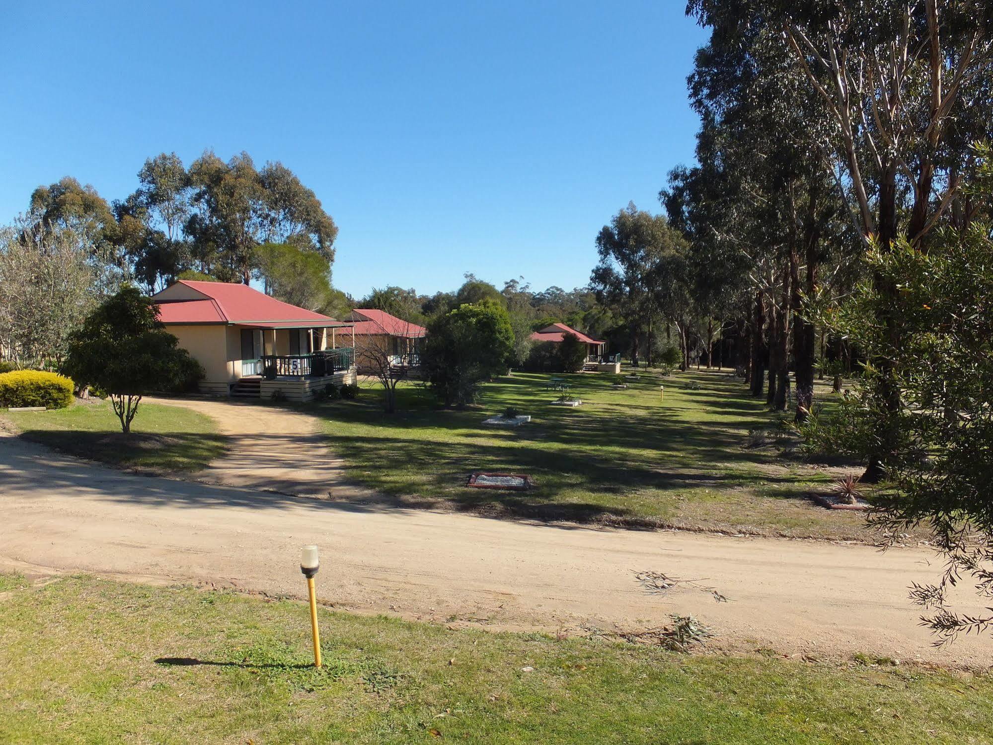 Lakes Entrance Country Cottages エクステリア 写真